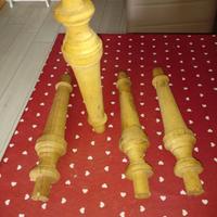 piedini forniti in legno, per mobili
