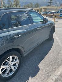 Q3 35 2.0 tdi Business Advanced s-tronic