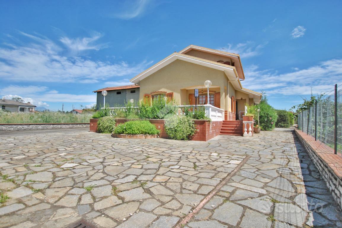 Casa – Borgo d'Ale, Vercelli - Vista 2
