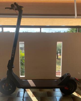 Monopattino Elettrico Xiaomi 4 Lite (2nd Gen)