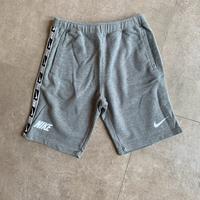 Pantaloncini Nike taglia M
