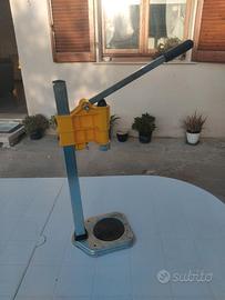 tappatrice colonna manuale  - capper