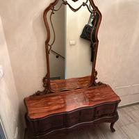 Specchiera con toilette