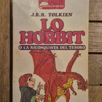 J.R.R. TOLKIEN - LO HOBBIT O LA RICONQUISTA DEL TE