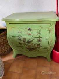 Mobiletto con cassetti