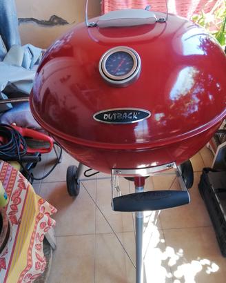 Barbecue a carbone Outback con pietra pizza