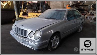 Ricambi Usati MERCEDES Classe E W210 1999