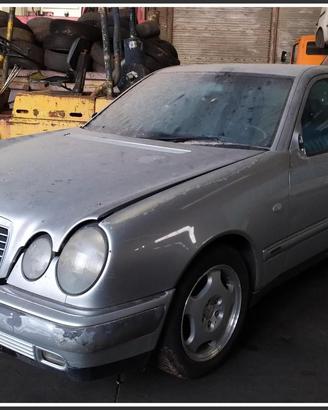 Ricambi Usati MERCEDES Classe E W210 1999
