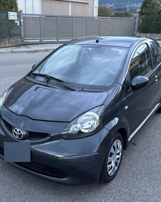 TOYOTA Aygo - solo 78.000 KM