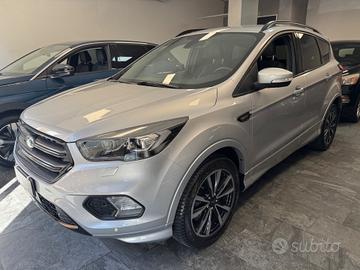 Ford Kuga 1.5 TDCI 120 CV 2WD ST-Line