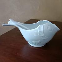 Salsiera a forma di pesce in porcellana