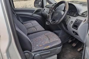 mercedes vito mixto long del 2009 modello 111CDI 