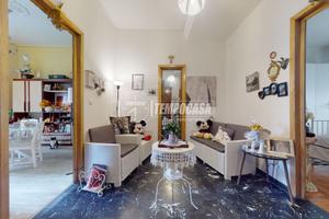 TRILOCALE-VIA STOPPANI