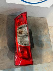 Fanalino posteriore  bipper qubo