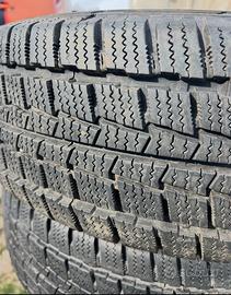 4 gomme HANKOOK 215/70/15C