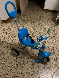Triciclo little tikes pack n go
