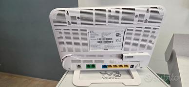 Modem WIND TRE Infostrada Fibra 1,7 GB Router WiFi