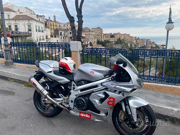 Aprilia SL 1000 Falco RSV