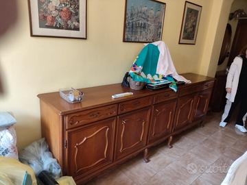 credenza bassa più vetrinetta 