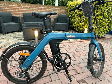 Bicicletta elettrica pieghevole Fiido D11