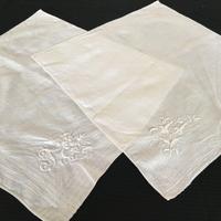set 2 fazzoletti d'epoca ricamati “Irene”