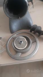 TRITACARNE E  GRATTUGIA