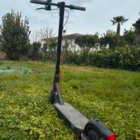 Xiaomi 4 Pro (2nd Gen) – monopattino elettrico