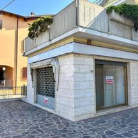 NEGOZIO A ROSETO DEGLI ABRUZZI