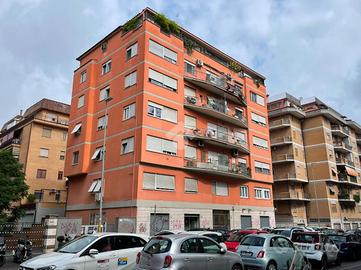 2 LOCALI A ROMA