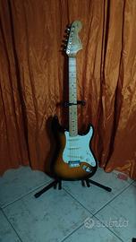 FENDER STRATOCASTER SQUIER AFFINITY 2012 SETTATA