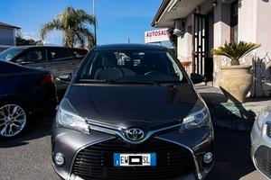 Toyota Yaris 1.4 D-4D 5 porte Lounge - 2015