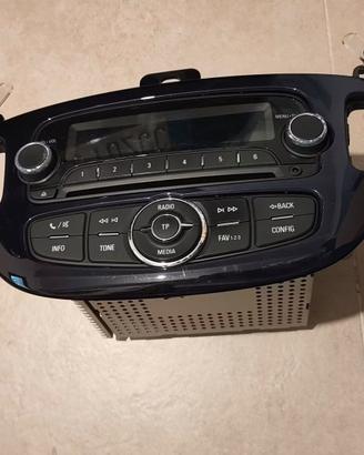 Autoradio Opel Adam 2013 con cornice