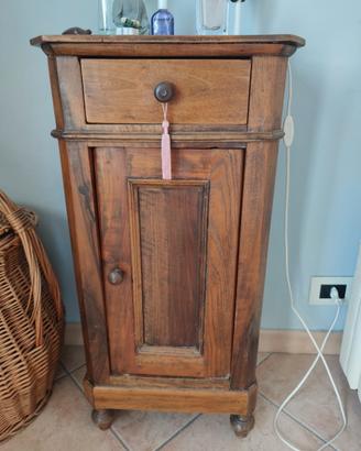 comodini legno