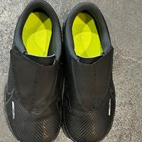 Scarpini bambino senza tacchetti Nike