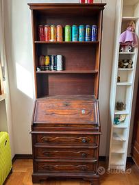 Scrittoio o secretaire antico con libreria