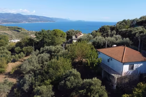 Villa di 200 m² con 4 locali e box auto a Pollica