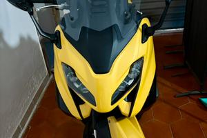 Yamaha TMAX 560 da vetrina