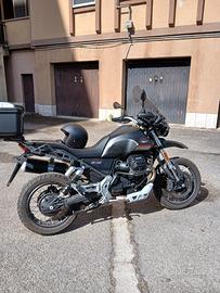 Moto Guzzi V85 TT - 2024