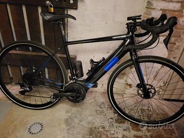 bici da corsa elettrica GRAVEL CANNONDALE A