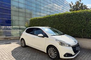 PEUGEOT 208 BlueHDi 75 
5 porte Active