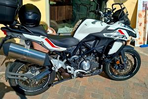 benelli trk 502x