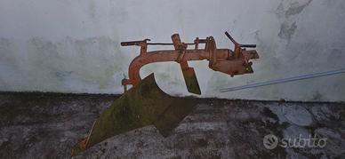 Aratro per motocoltivatore