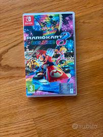 MARIOKART 8 Delux Nintendo Switch + volantini ecc