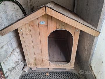 cuccia in legno "Il ceppo" 