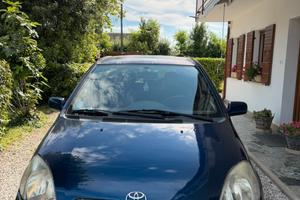 Toyota yaris 1.0 sol blue