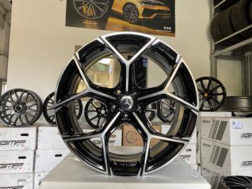 Cerchi Mercedes raggio 18 NUOVI cod.3982