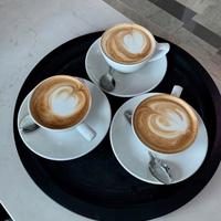 Bar con dehor via tripoli