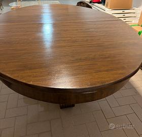 Tavolo ovale in noce