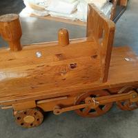 trenino giocattolo in legno