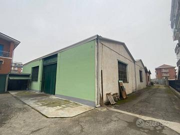 Immobile di 724 m² con 2 locali a Carmagnola